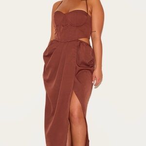 PrettyLittleThing Chocolate Strapless Dress